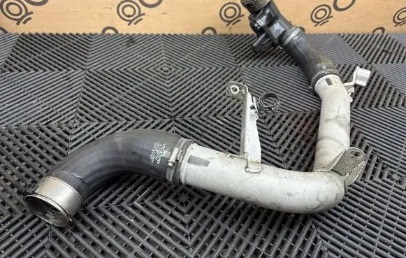Volvo XC90 Intercooler hose/pipe 31370288