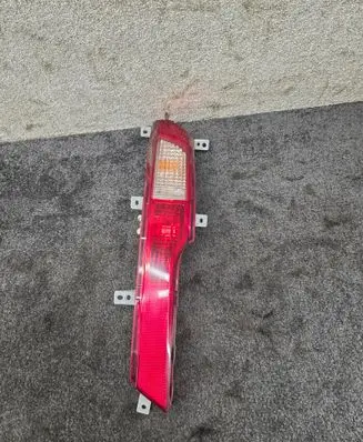 KIA Sportage Rear bumper light 