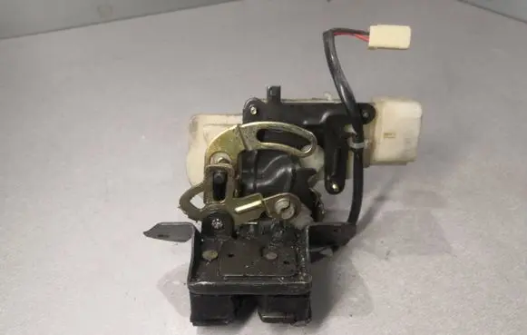Mazda Premacy Loading door lock 