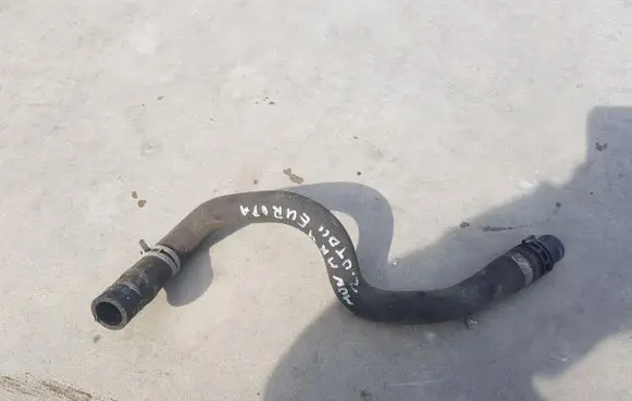 Ford Mondeo MK IV Engine coolant pipe/hose