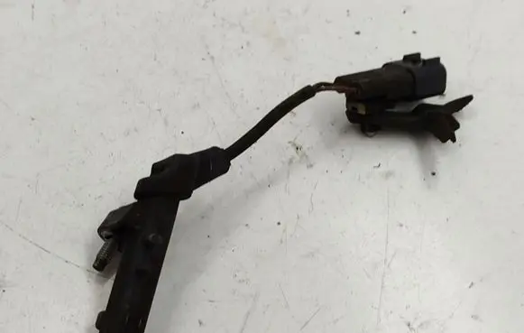 Land Rover Discovery 3 - LR3 Crankshaft position sensor