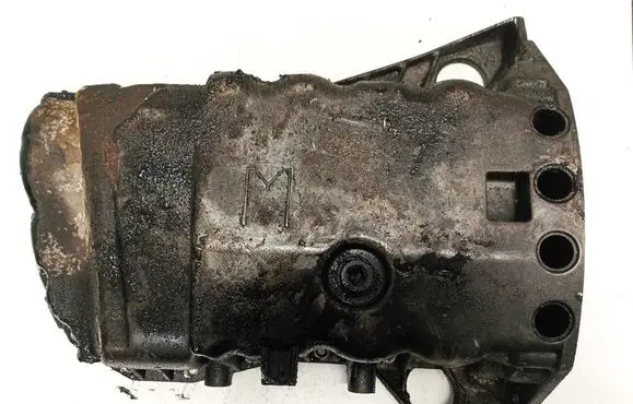 Oil sump