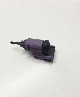 Volkswagen Touareg I Brake pedal sensor switch 1J0945511D