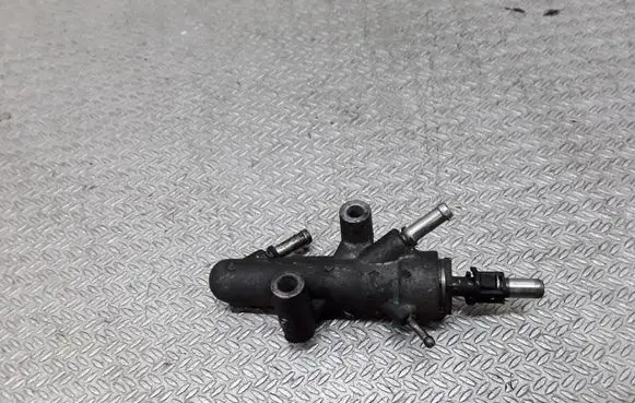 Opel Vectra C Fuel distributor 