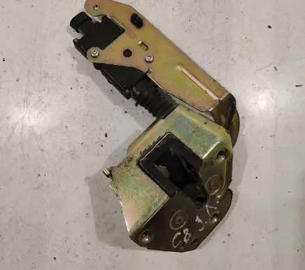 Citroen C8 Rear door lock PZ08B01Y