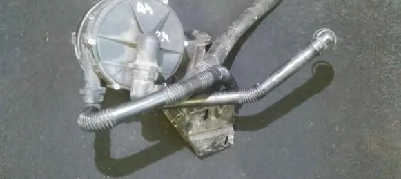Audi A4 S4 B5 8D Secondary air pump 543030842351