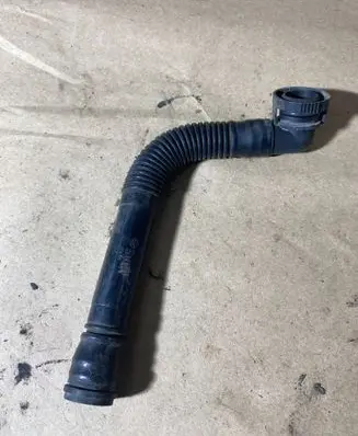 Volkswagen Golf Plus Breather/breather pipe/hose 3C0129637B