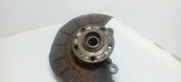 Volkswagen Touran I Front wheel hub spindle knuckle