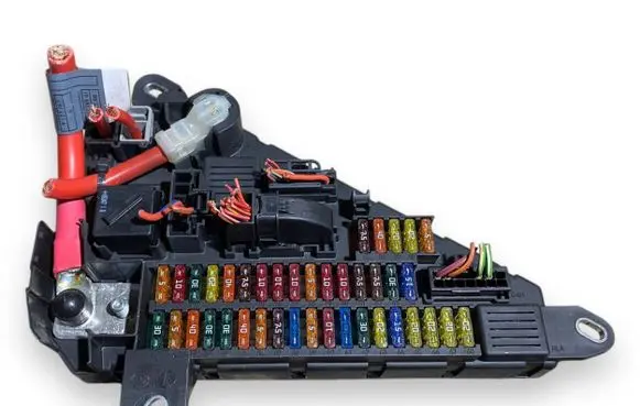 BMW 5 E60 E61 Fuse module 9138830 518956057 9127767