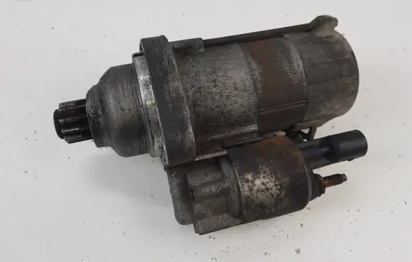 Volkswagen PASSAT B6 Starter motor 02M911023N
