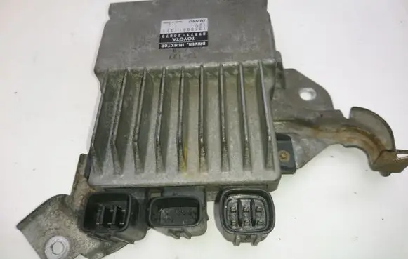 Toyota Corolla Verso AR10 Fuel injection control unit/module 8987120070 1310001371