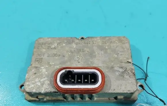 Mercedes-Benz E W211 Headlight ballast module Xenon 5DV008290-00 IMPRK1537888
