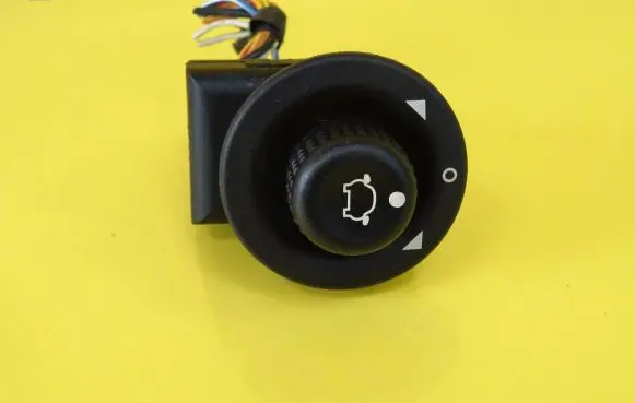 Ford Mondeo Mk III Wing mirror switch 93BG17B676BB