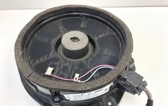 Audi A8 S8 D3 4E Front door speaker 4E0035411A 373021