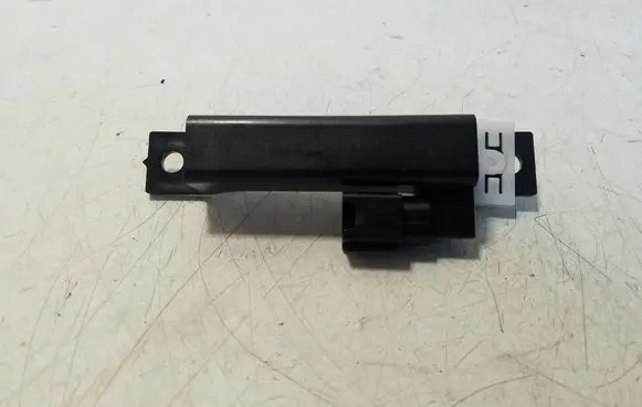Nissan Leaf I (ZE0) Keyless system antenna 2160408