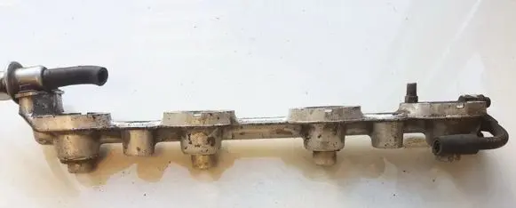 Ford Escort Fuel main line pipe 1970200010 197020-0010