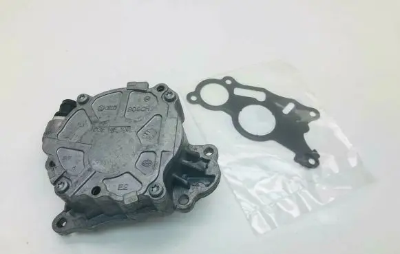 Volkswagen Beetle A5 Vacuum pump 03L145100F