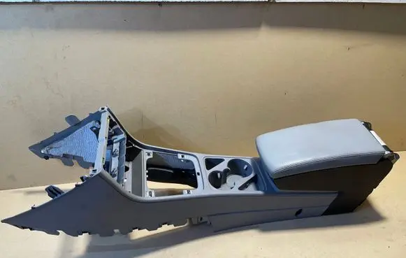 Volkswagen PASSAT B6 Armrest