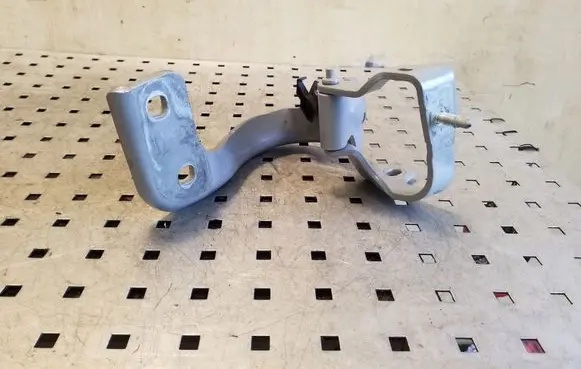 Audi Q5 SQ5 Tailgate/trunk/boot hinge 8R0827300A