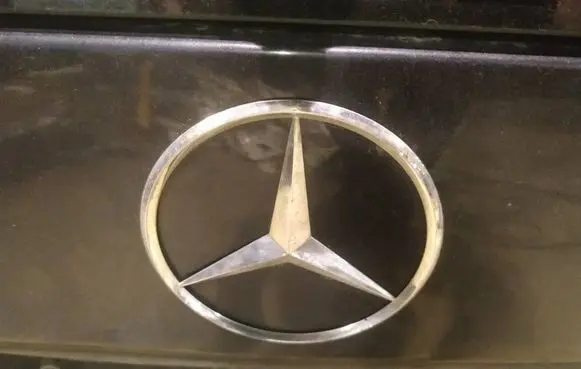 Mercedes-Benz R W251 Manufacturer badge logo/emblem