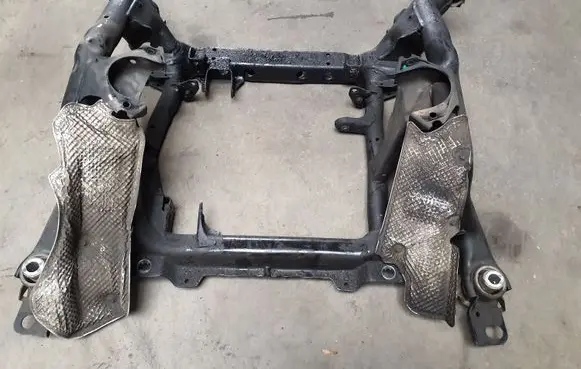 Mercedes-Benz ML W164 Front subframe