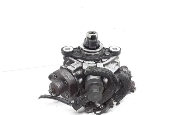 Volvo XC60 Fuel injection high pressure pump 31272896 0445010618