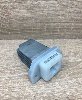 Nissan Primera Heater blower motor/fan resistor 70T031K30