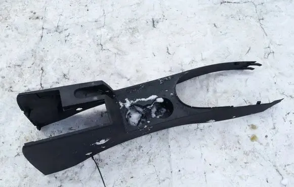 Volkswagen Touran I Cup holder 