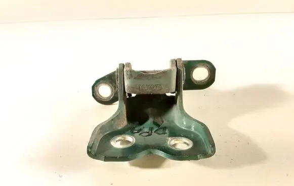 Toyota Yaris Front door lower hinge 