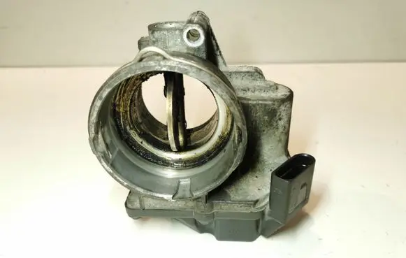 Volkswagen Caddy Throttle valve 03G128063G A2C53249824