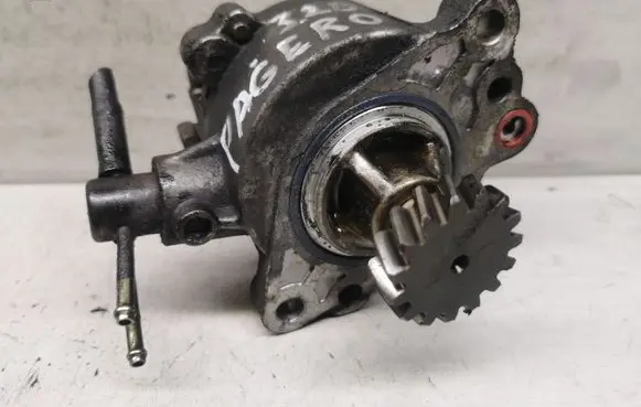 Mitsubishi Pajero Vacuum pump 1715VP8034