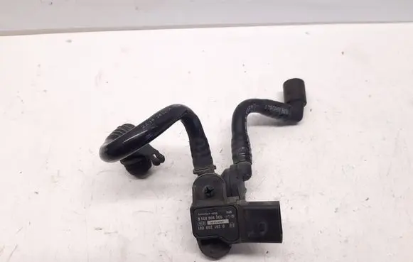 Volkswagen Golf V Air pressure sensor 036906051G 0261230081