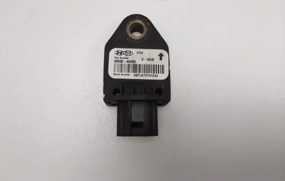 KIA Ceed Airbag deployment crash/impact sensor 95930A600