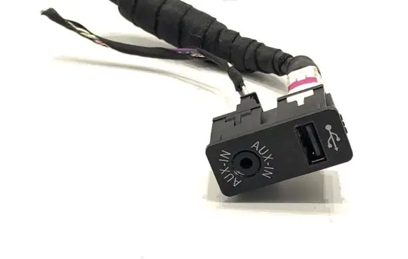 BMW 2 F45 USB socket connector 9229246