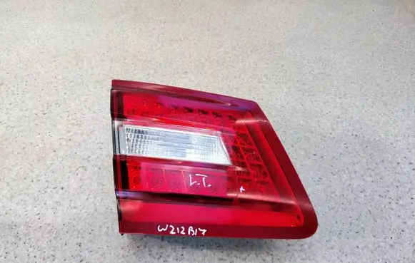 Mercedes-Benz E W212 Tailgate rear/tail lights 2128200964