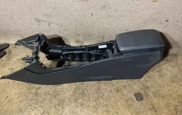 Mercedes-Benz B W246 W242 Armrest A2466800400