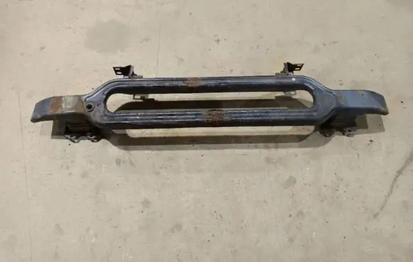 Peugeot 407 Front bumper cross member 