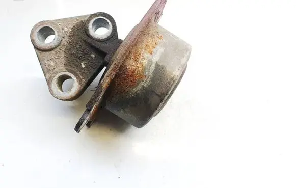 Opel Zafira A Engine mount bracket 90538545