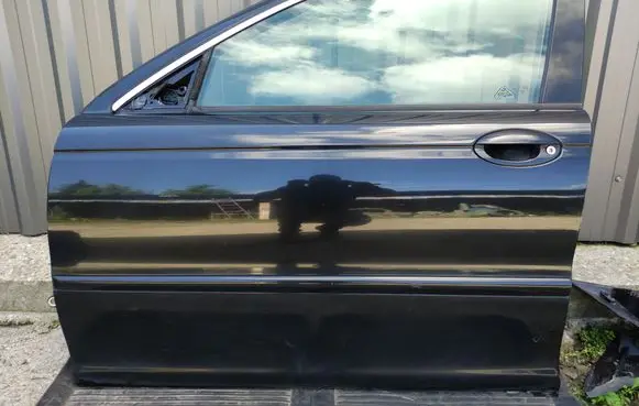 Jaguar X-Type Front door