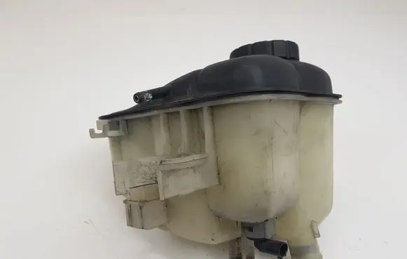 Mercedes-Benz E W212 Coolant expansion tank/reservoir 2115000049