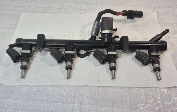Fuel main line pipe