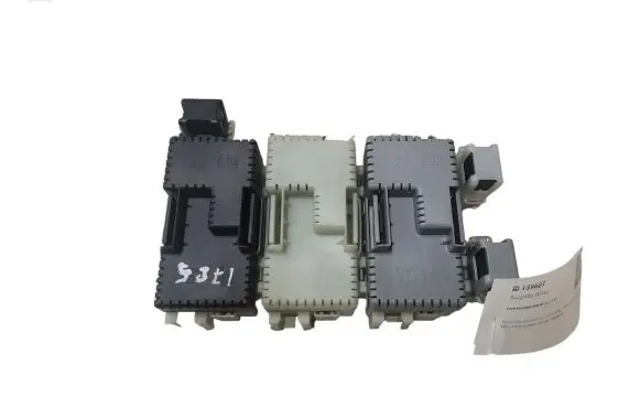 Ford Mondeo MK IV Fuse module 6G9T14C507
