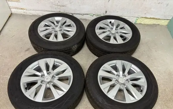 Peugeot 3008 II R17 alloy rim 9809687177