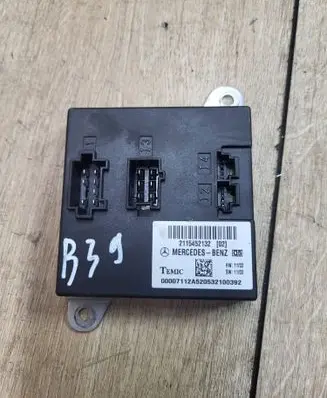 Mercedes-Benz E W211 Comfort/convenience module 2115452132 00711235