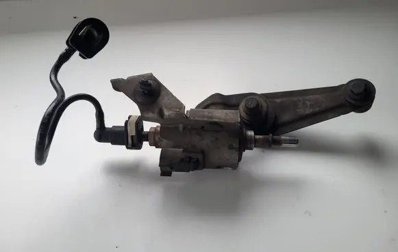 Ford Kuga II Other engine bay part