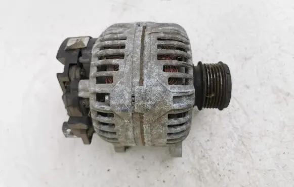 Volkswagen PASSAT B6 Generator/alternator