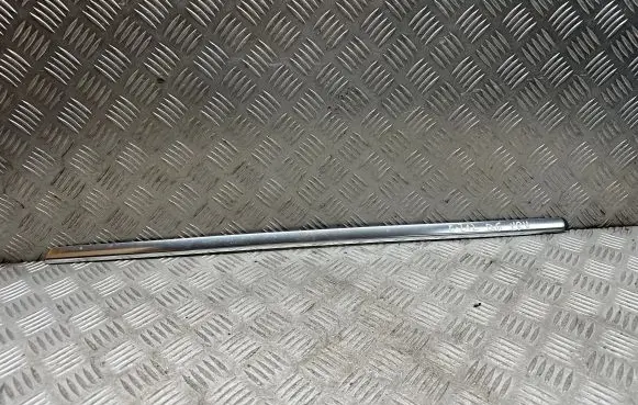 Mercedes-Benz E W212 Rear side glass trim A2126700222