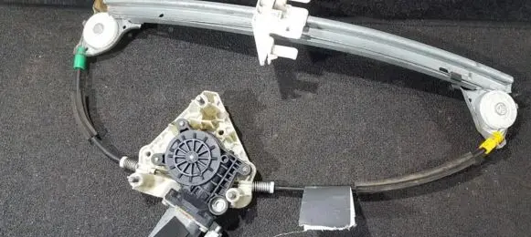 Peugeot 406 Sliding door window regulator with motor 9630961780