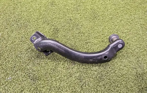 Opel Vivaro Sliding door upper roller guide/hinge G311971J