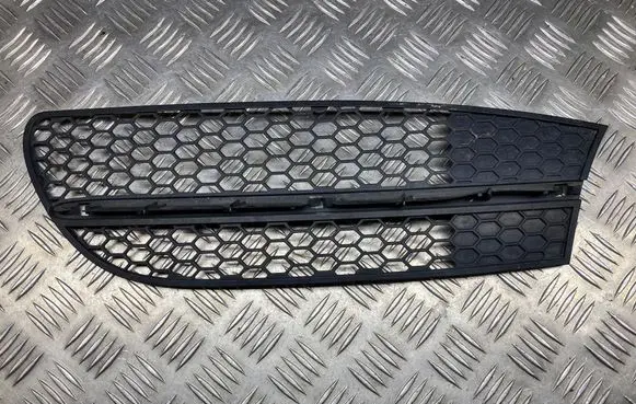 Alfa Romeo 147 Front bumper lower grill 46557853